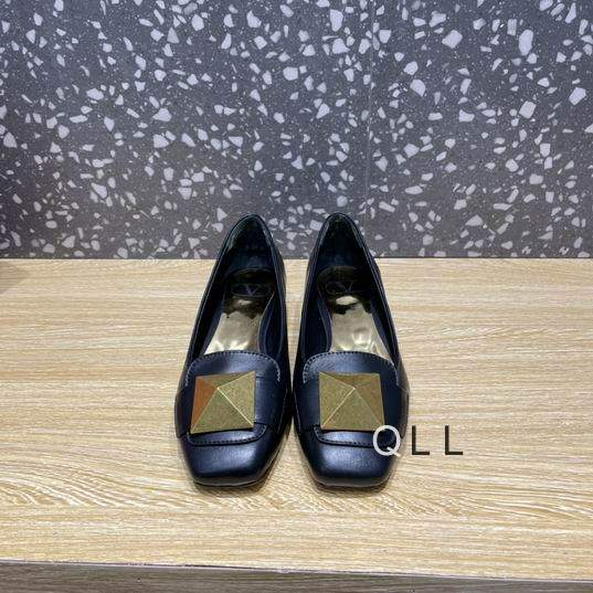 Picture of Valentino Shoes _SKUValentinosz35-42LL01290819993